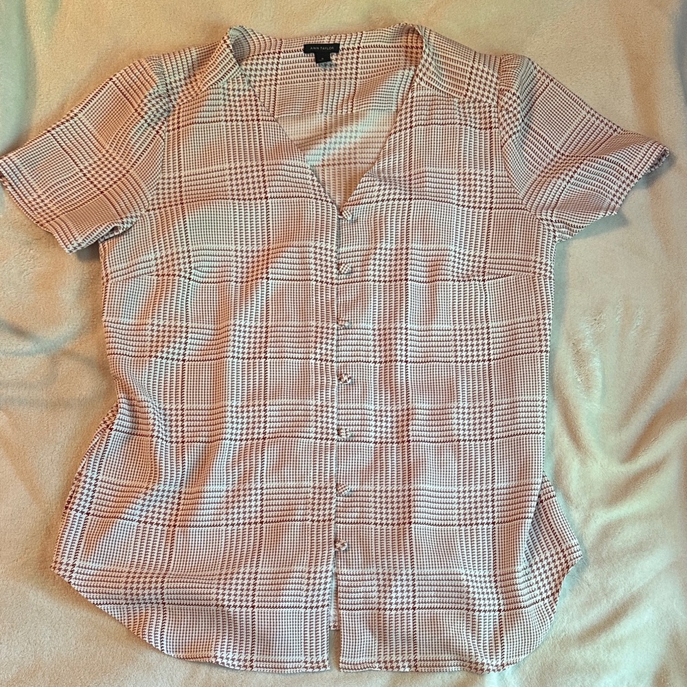 Houndstooth Button-Up Women's Blouse Top
